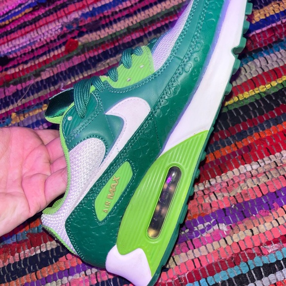 Saint Pattys day Air Maxes size10.5 color green - Picture 6 of 9